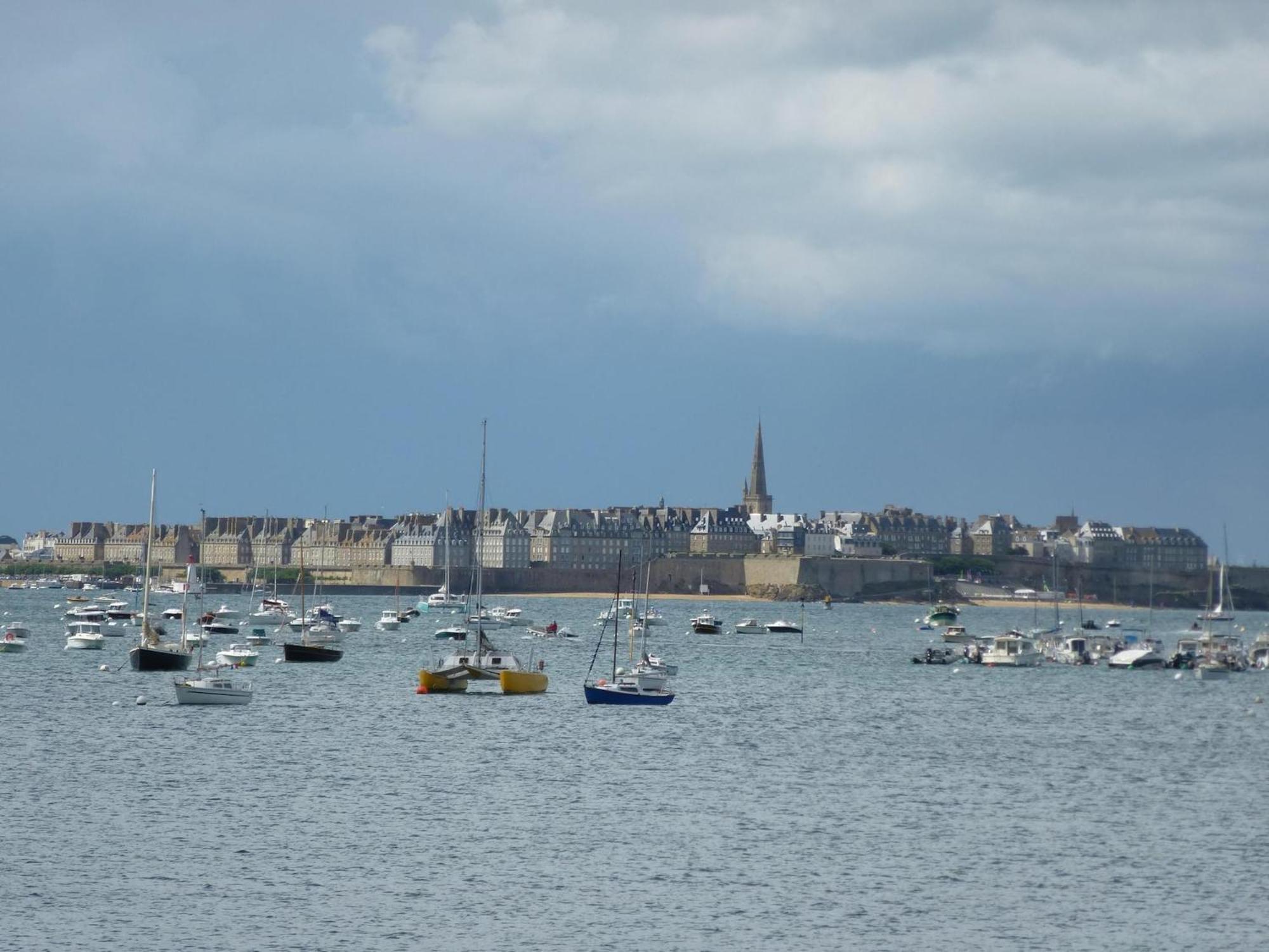Apartment, St Malo Saint-Malo Eksteriør bilde